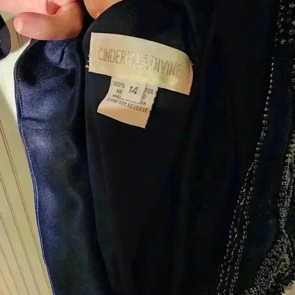 GORGEOUS BEADED SEQUIN DRESS Small 14 Great for HOCO or Special Occasion - Picture 4 of 10